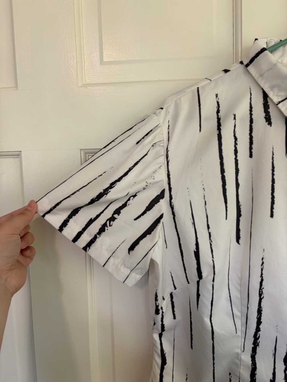 Women's White Short-Sleeve Button-Down Shirt with Black Stripe Print - Picture 2 of 3